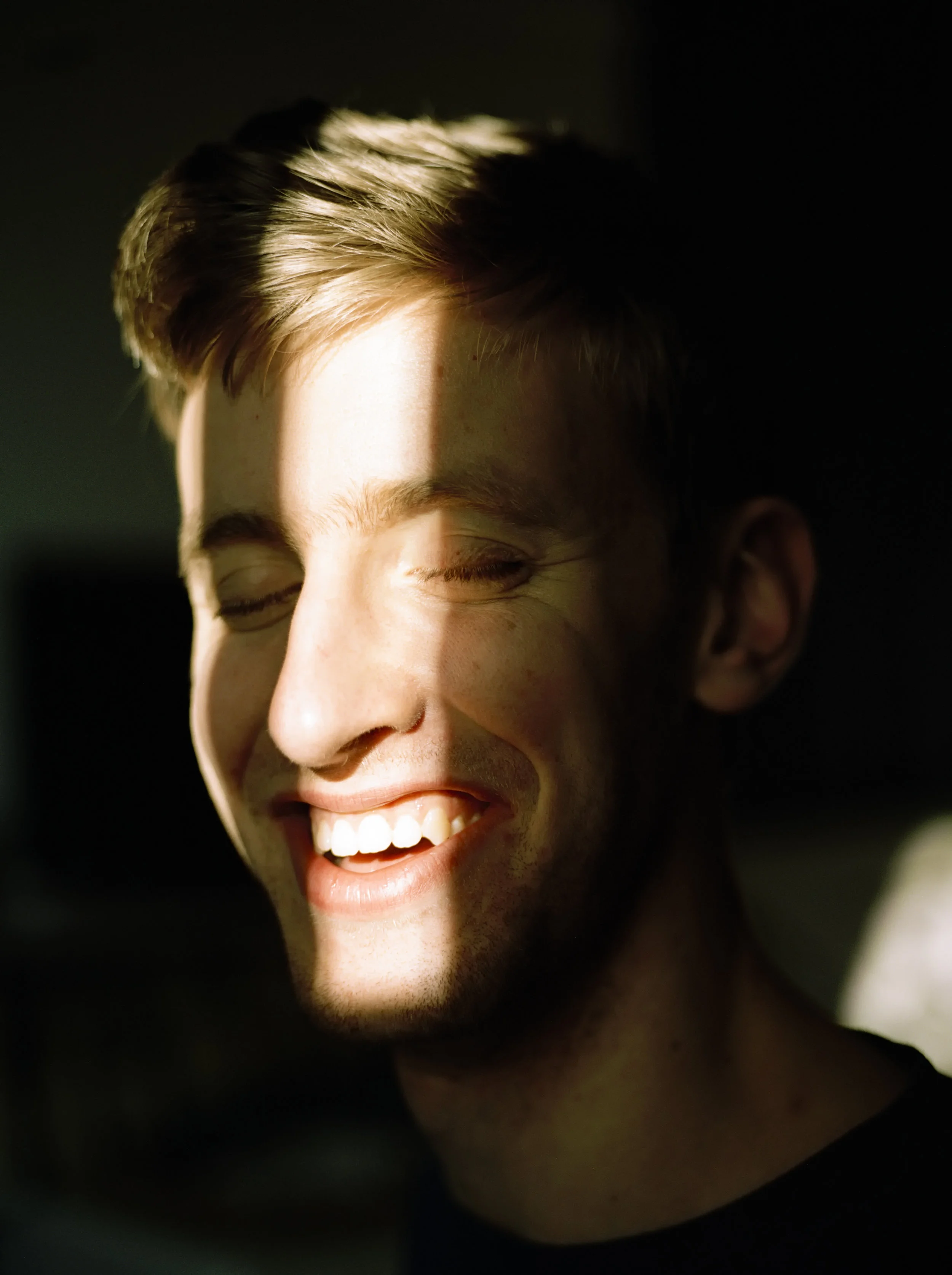 Tom, 2019