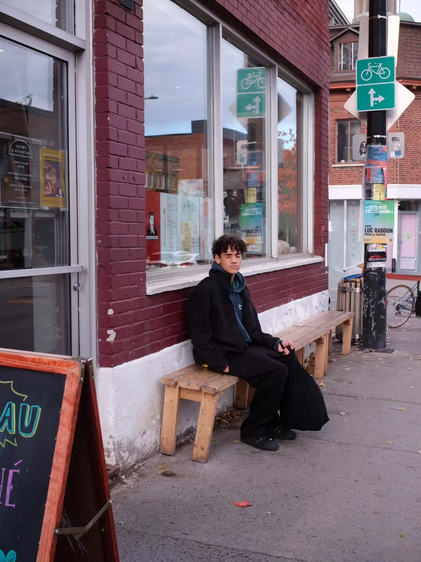 Photos from a recent trip to Montr&eacute;al.

Shot of #fujifilm #xt5 #39mm