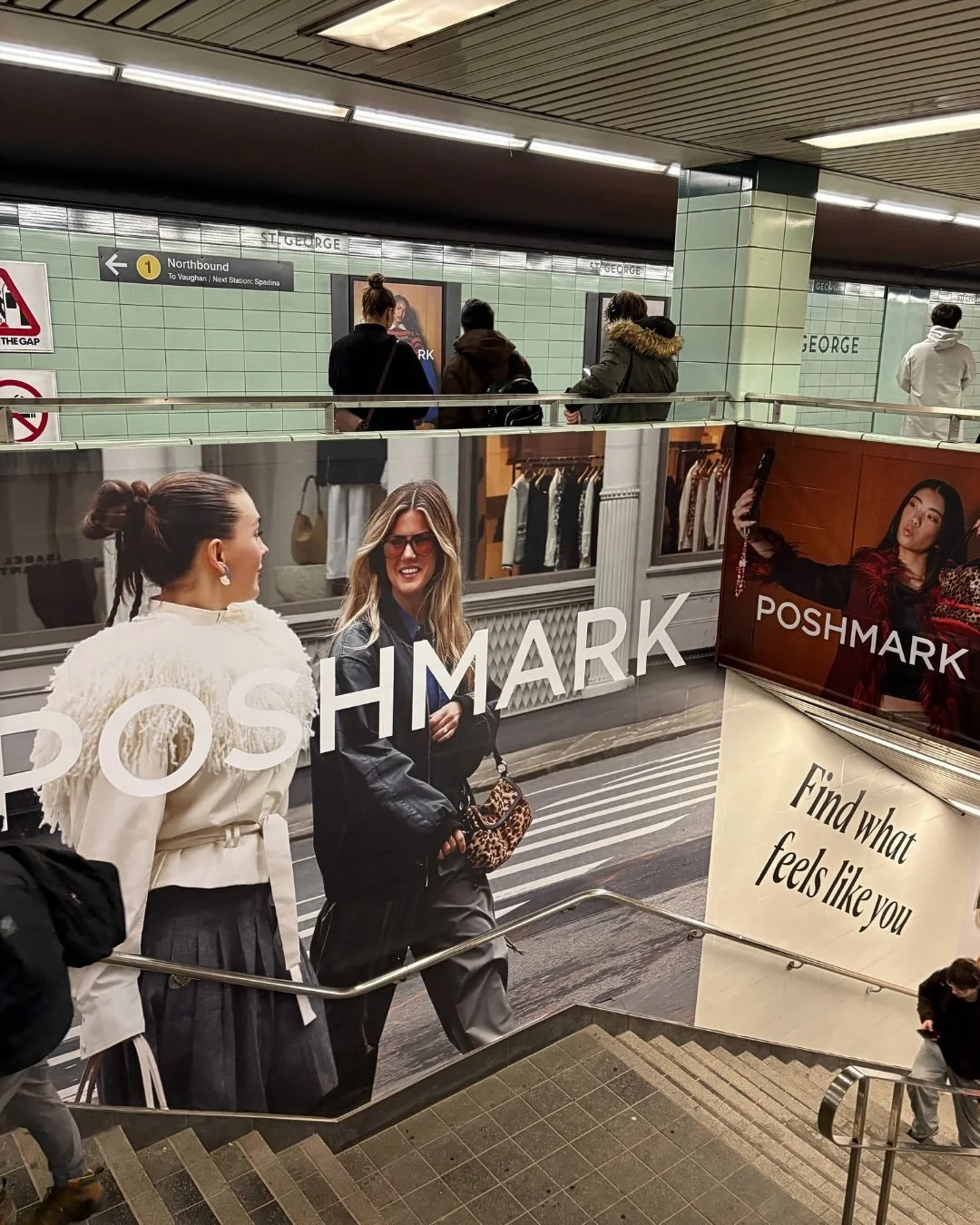poshmark_1774810876_3863655366119587529_8241982.jpg
