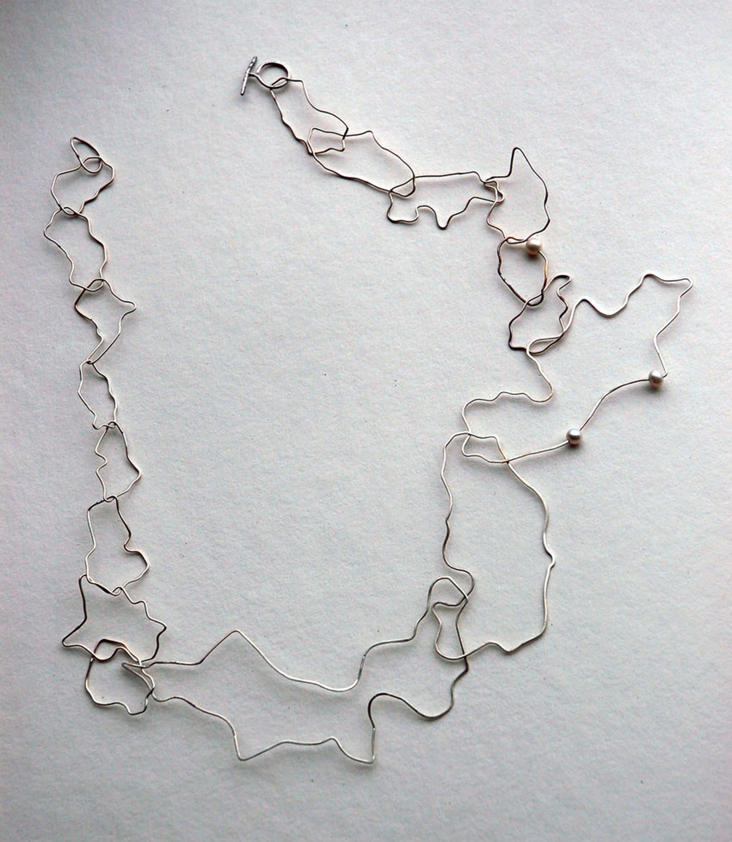 ebb oyster pearl chain 3.jpg