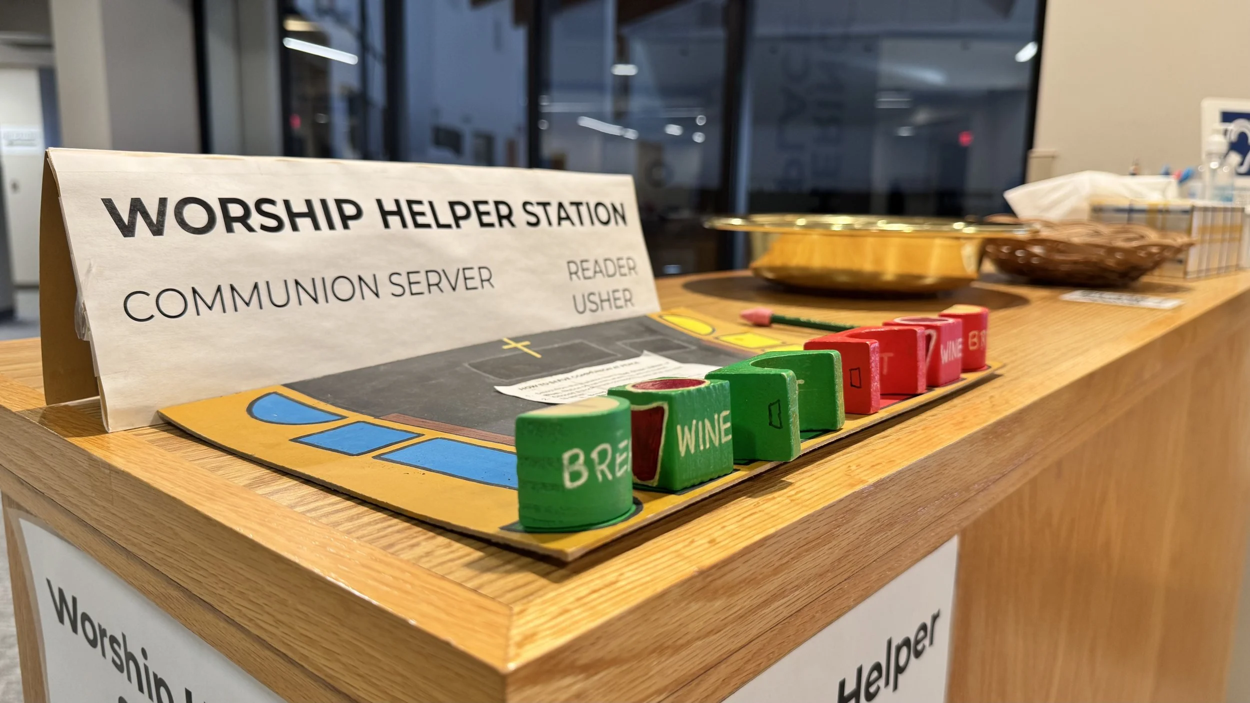 Worship Hosts at Peace