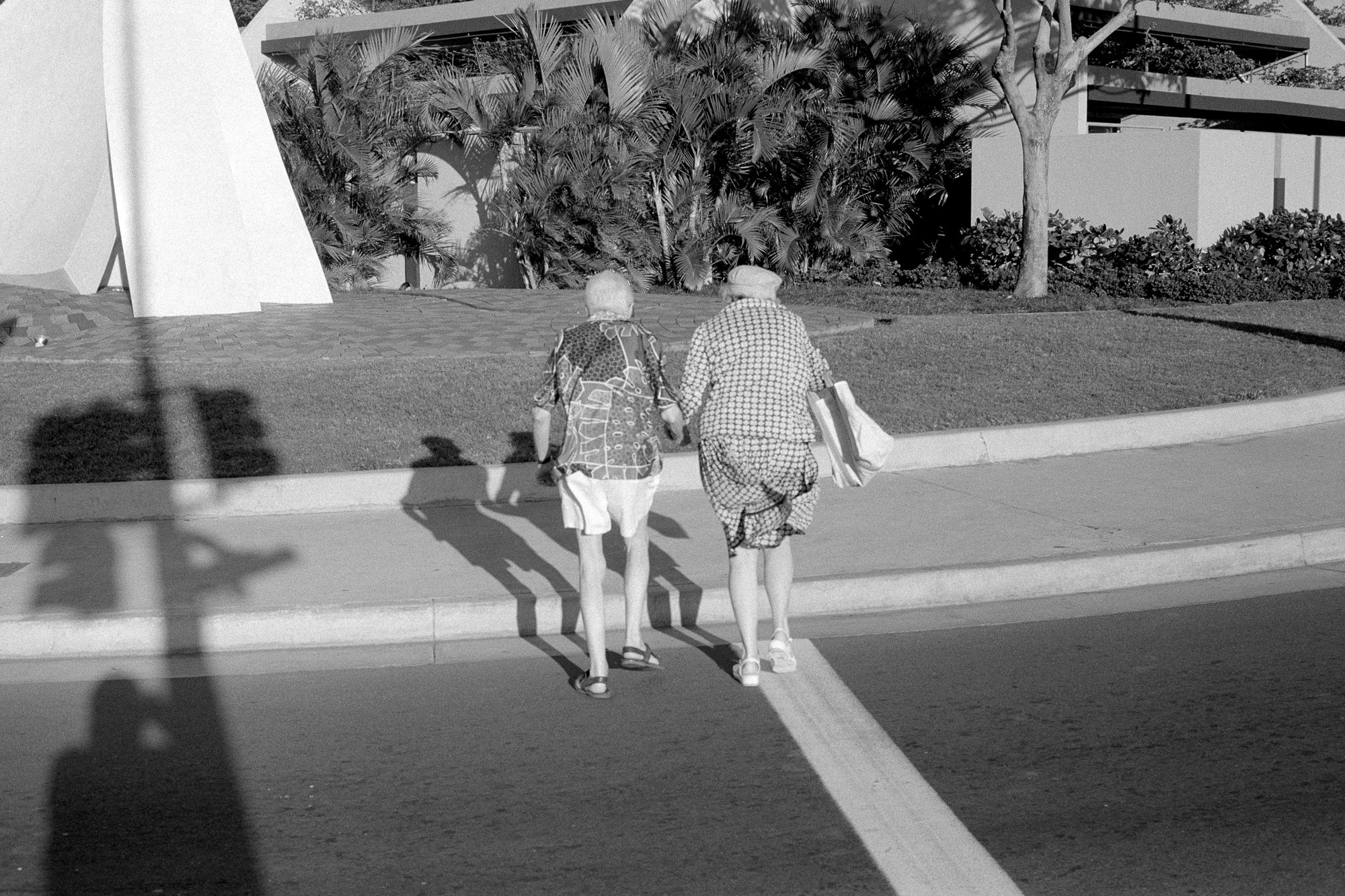 064-Honolulu'76.jpg