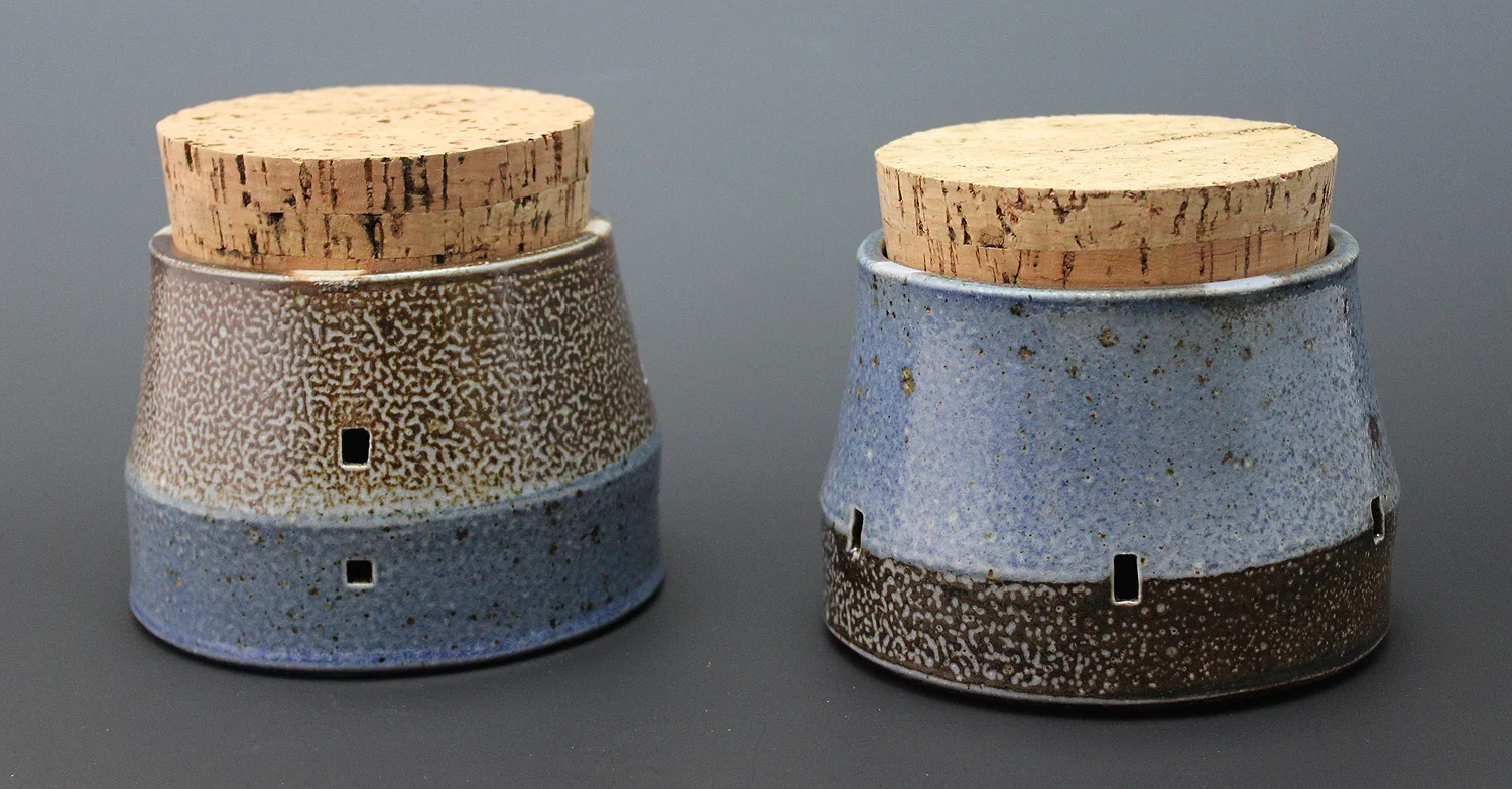 Garlic Keeper with oak cork, salt/wood-fired