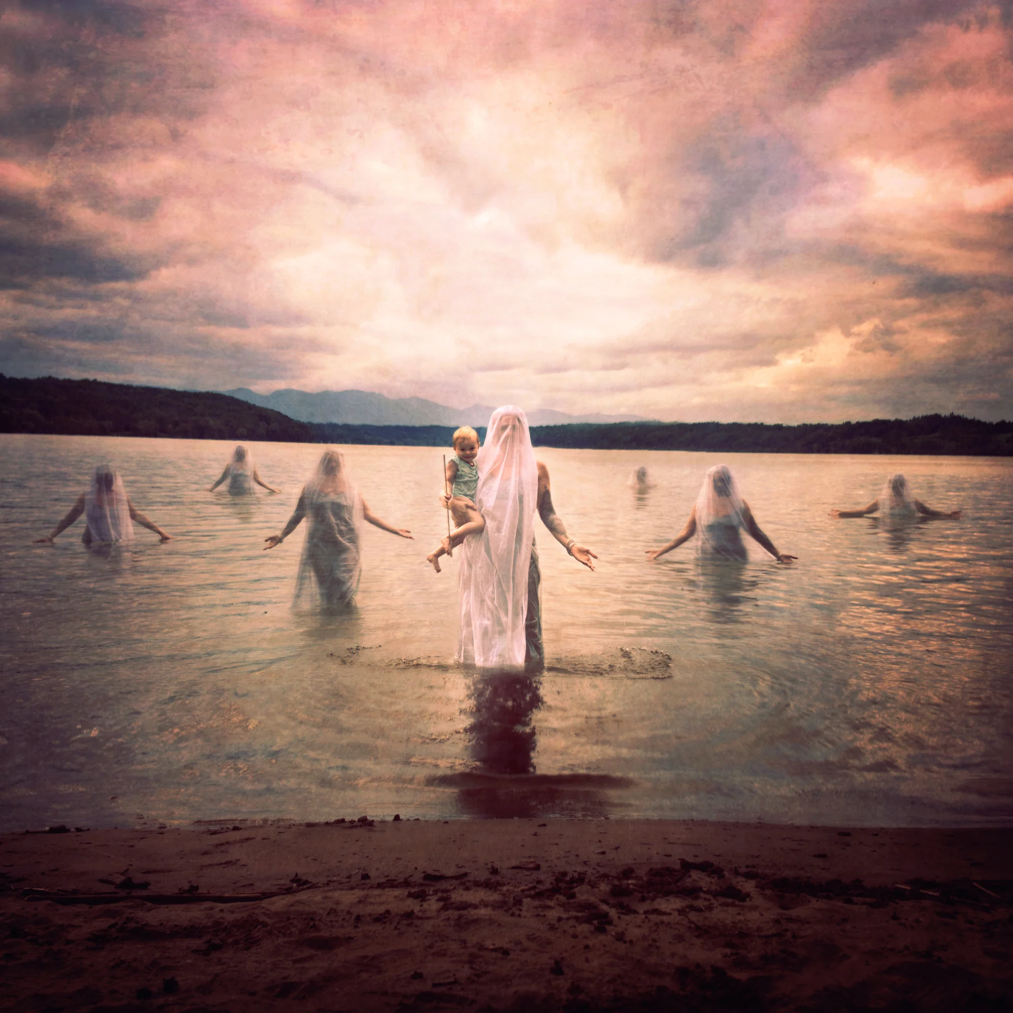 Jen-Kiaba-Surreal-Fine-Art-Womens-emergence copy2less center light.jpg