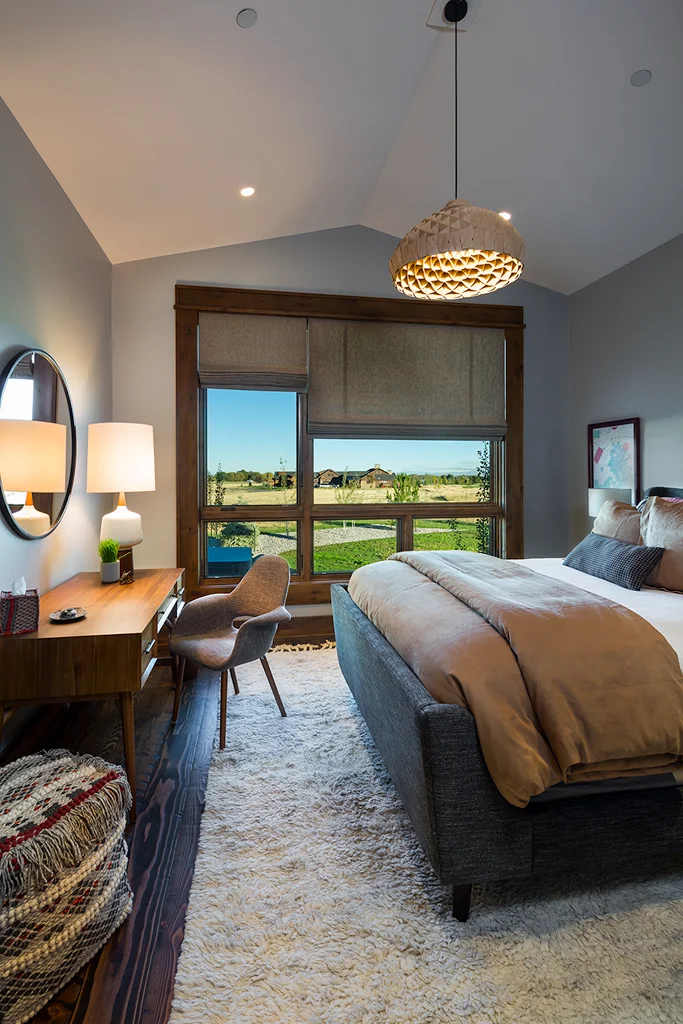 tk-design-studio-bozeman-interior-designguest-bedroom2.jpg