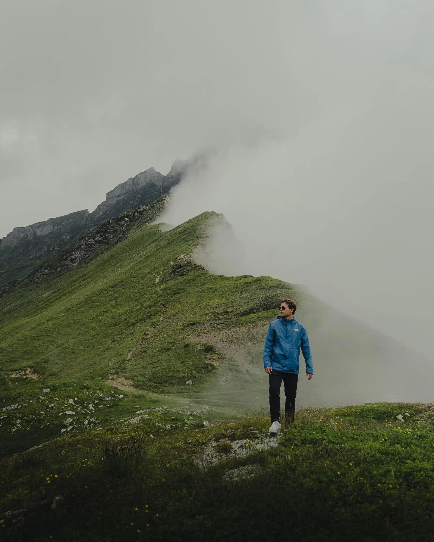 Switzerland is insane! 🇨🇭🏔