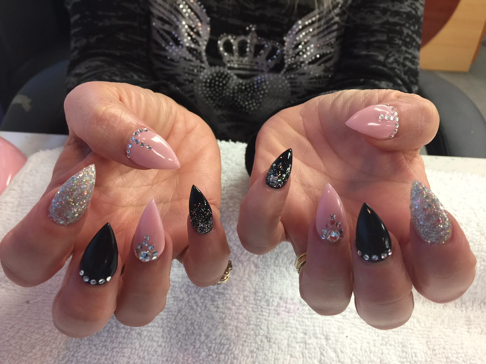 Diamond Nails & Waxing Langford | Manicures & Pedicures Langford