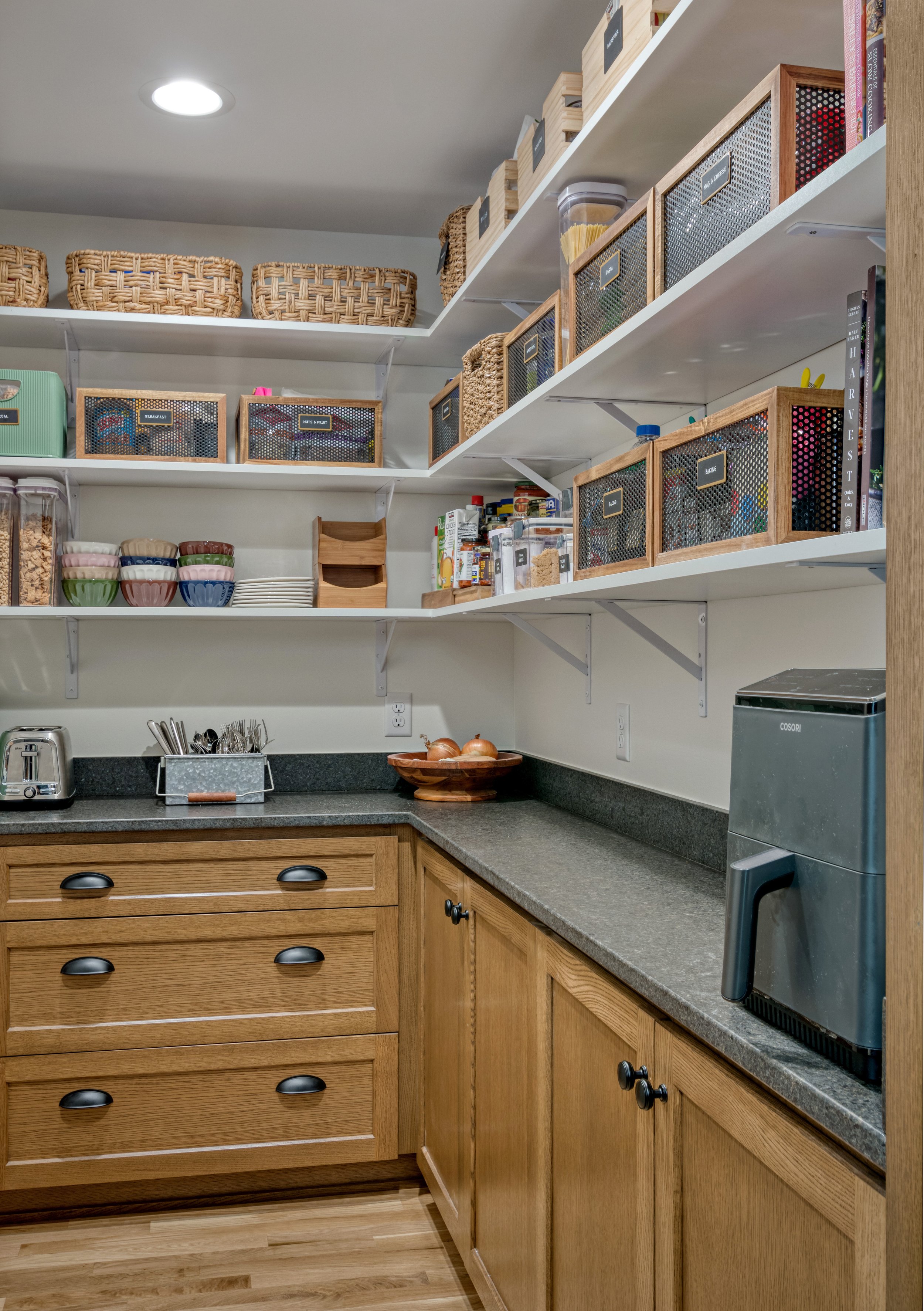 Hoff photos_Hoff pantry.jpg
