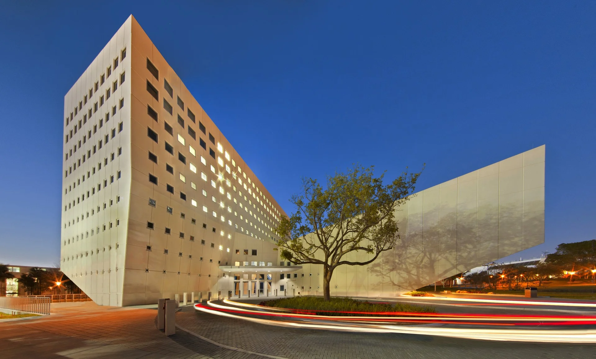FIU School Of International and Public Affairs.jpg