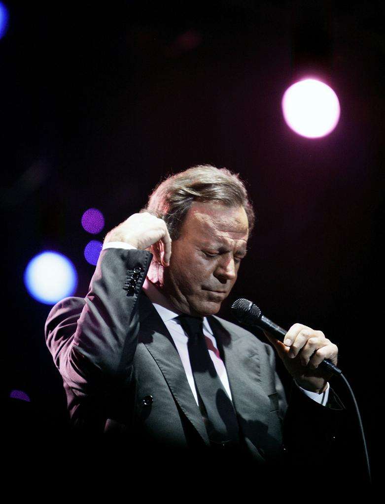 Julio Iglesias