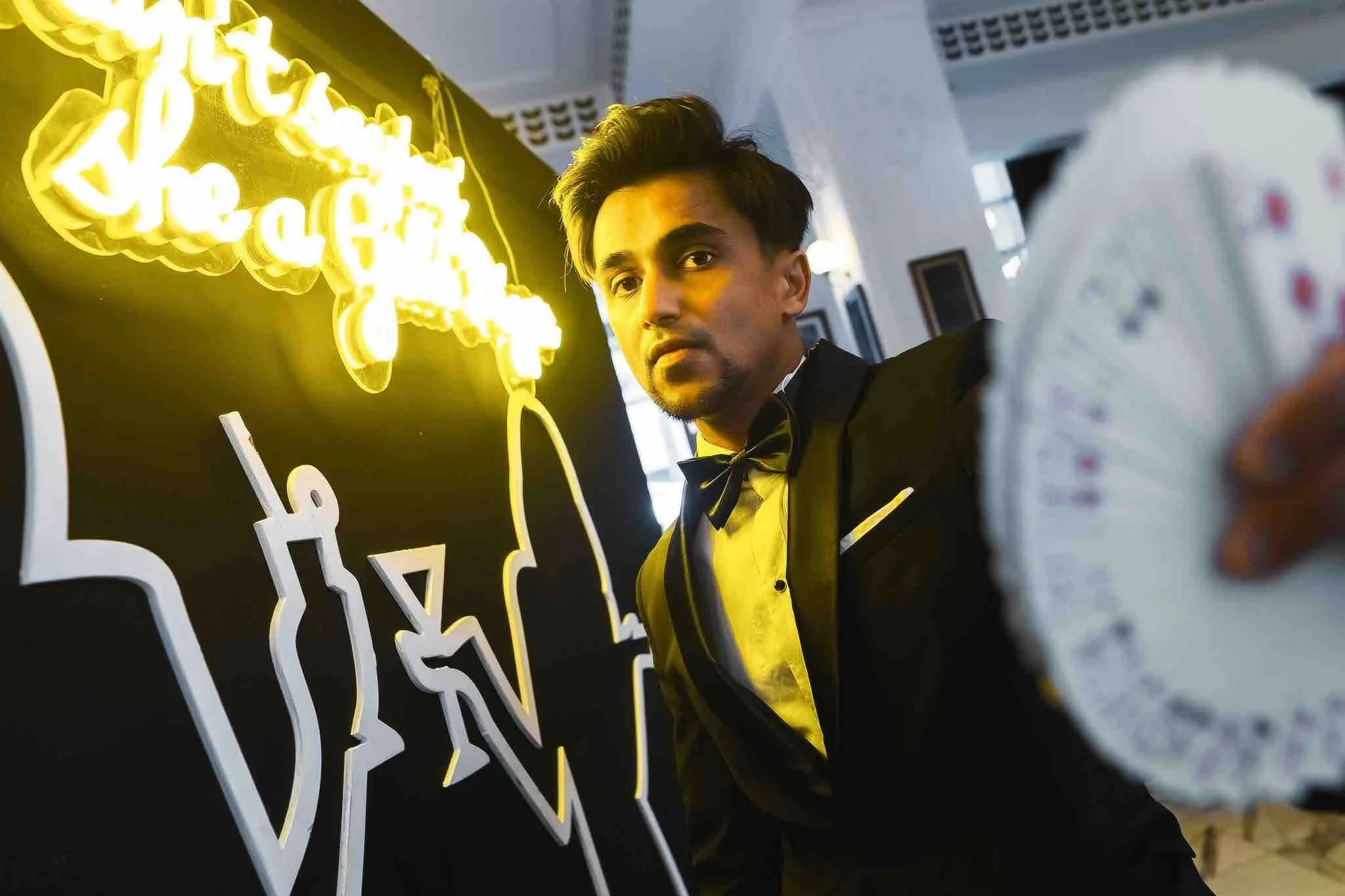 Dubai_Magician_Magicians.jpg