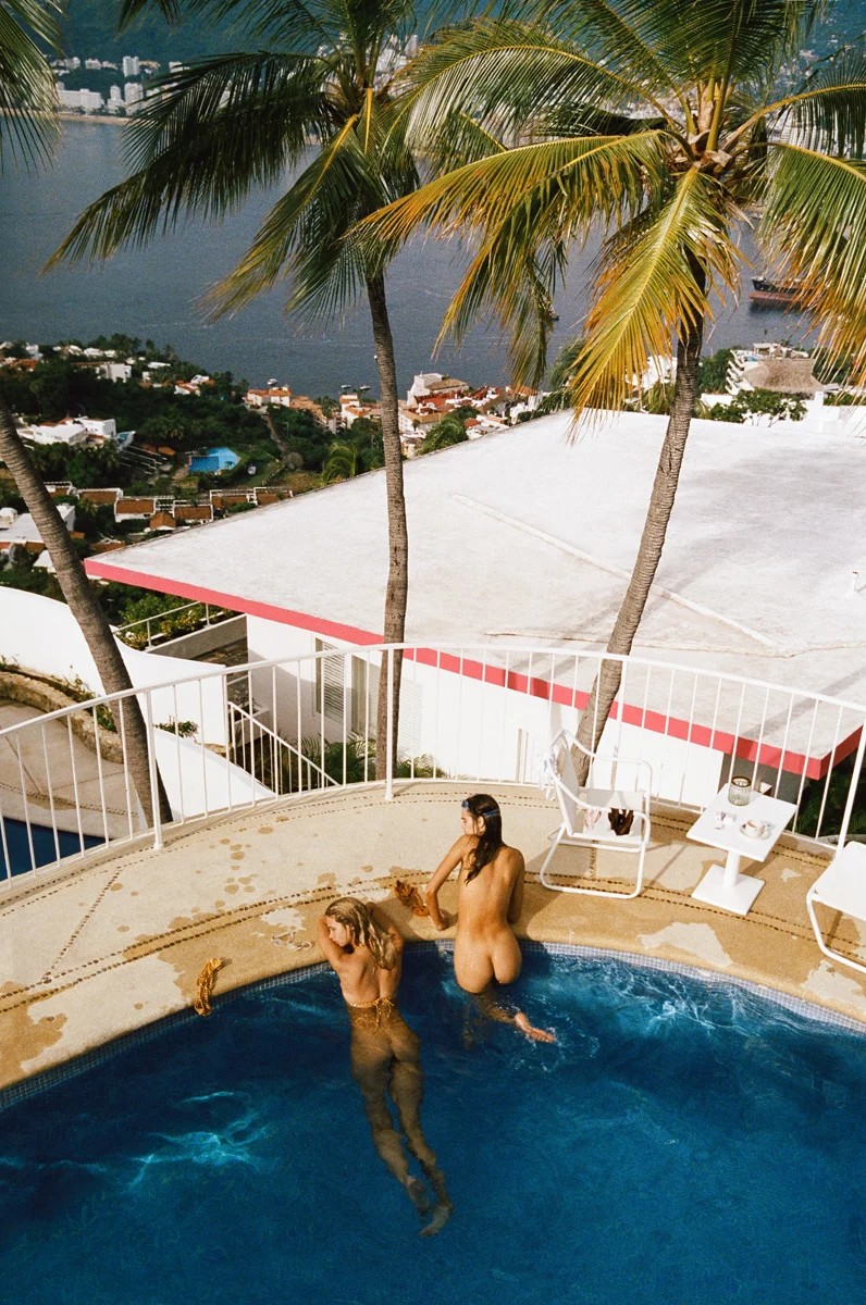 Loco in Acapulco.jpg
