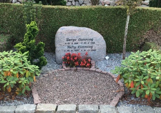 Leiði þeirra Ketty og Børge Lemming (Mynd frá Lissie Lemming)