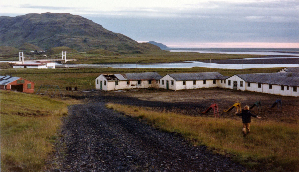 Krossinn skömmu eftir 1980. Mynd frá Sólveigarstöðum.