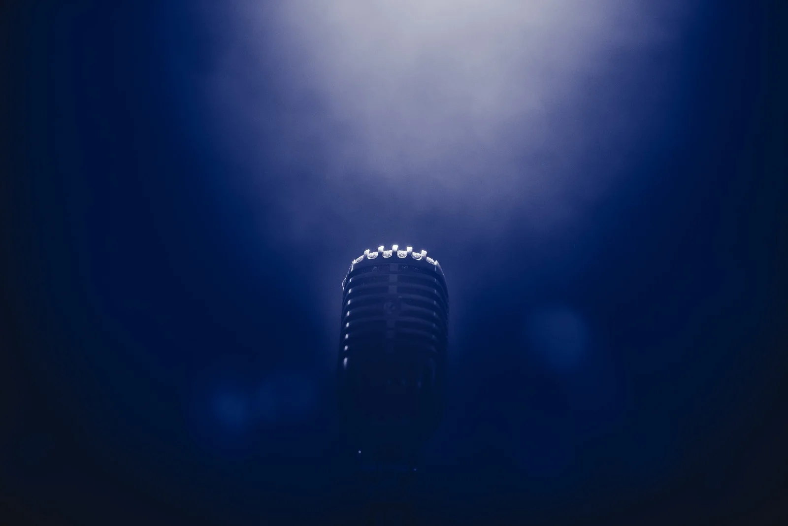 Photo by BRUNO CERVERA on Unsplash