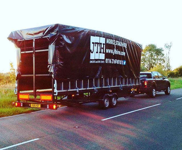 Quick photo while the sun was setting on the way back from London last night #stagehire #liveevents #leicester #fordranger #mobilestagehire #jthire