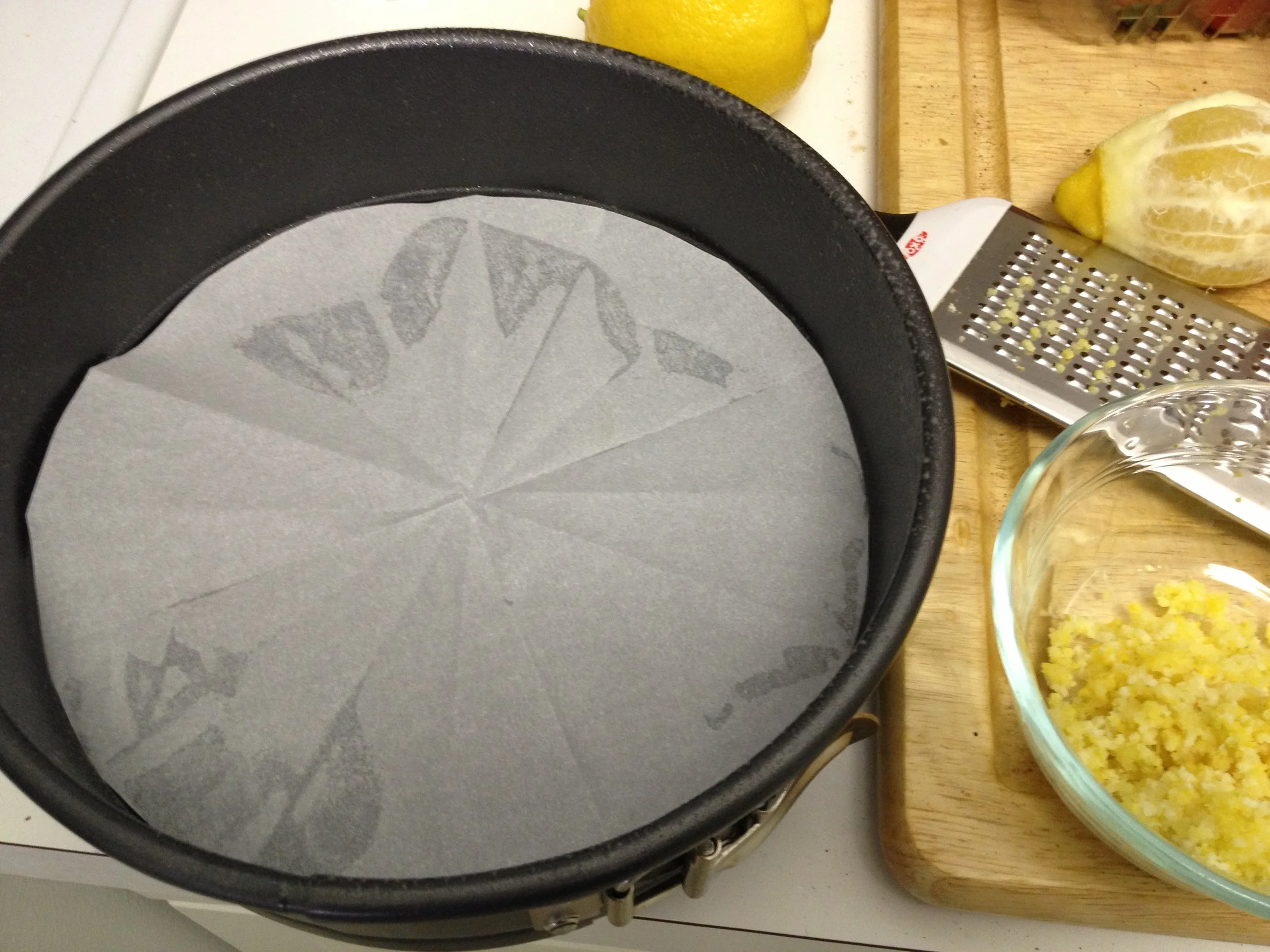 Ever made a paper snowflake? Then you have the skills to make a perfect parchment paper circle to line your springform pan.