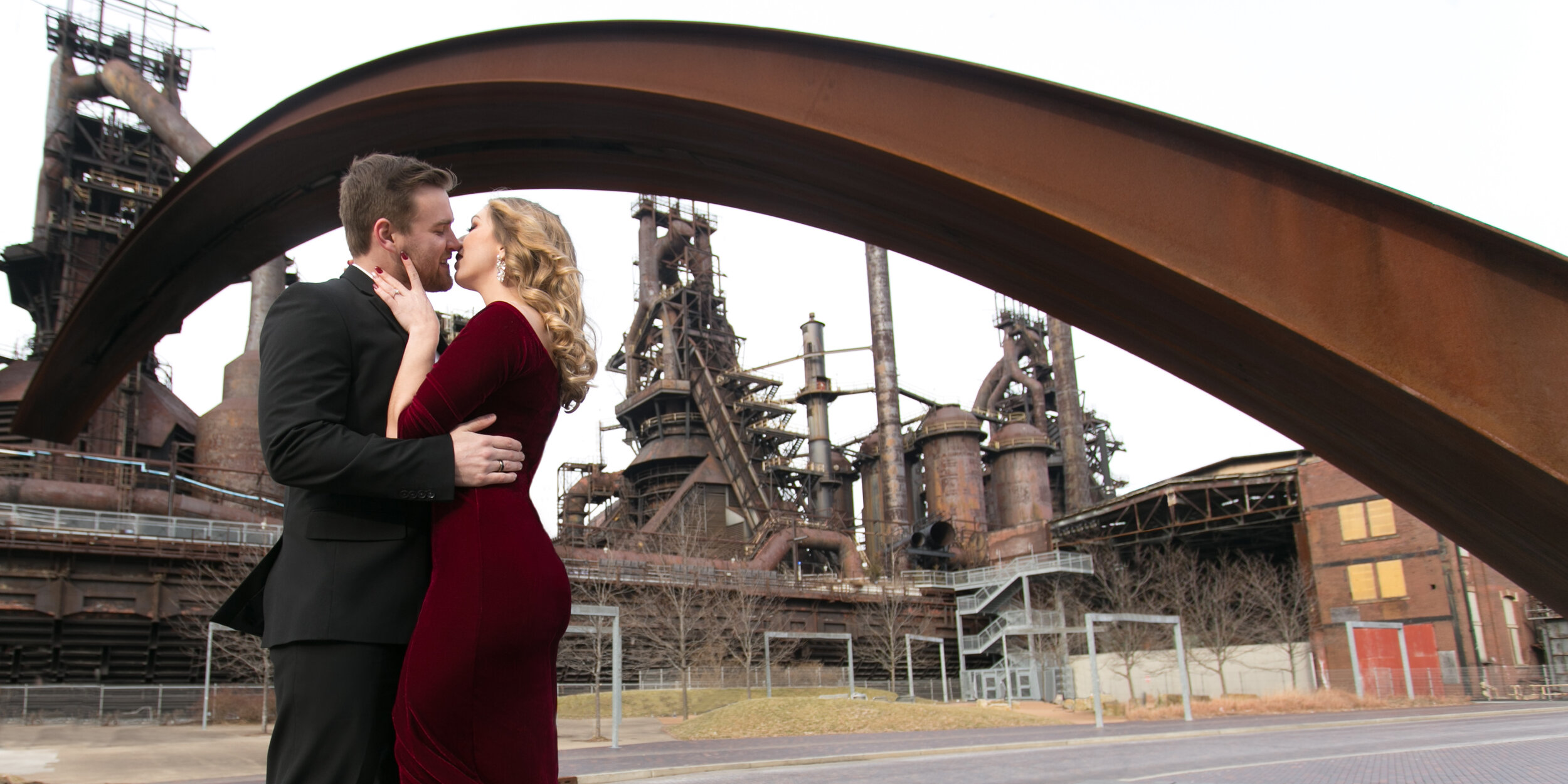 LightMaster-Studios-engaged-couples-animoto-edit--6.jpg