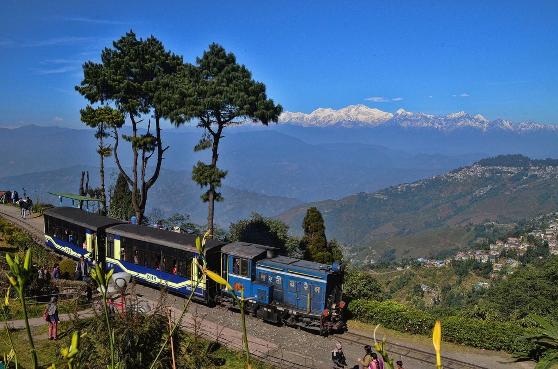india-darjeeling-himalayan-railway.jpg