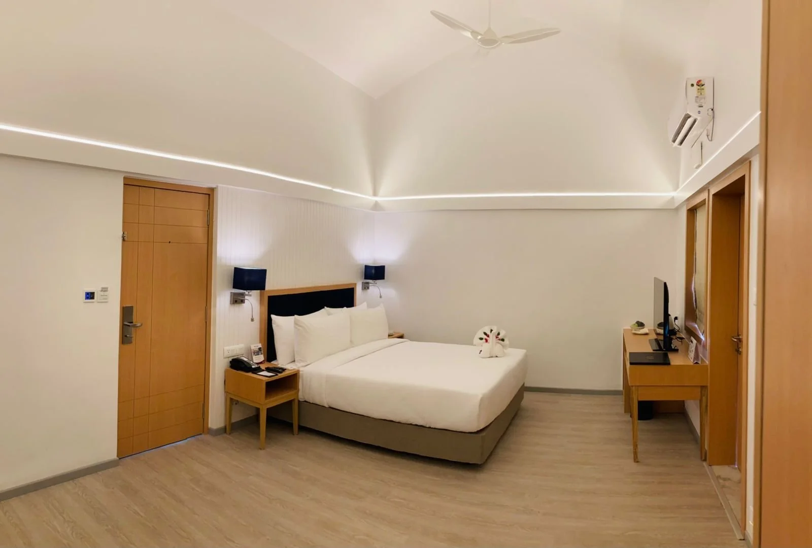 U Rivergate Karjat - room interior 2.jpeg
