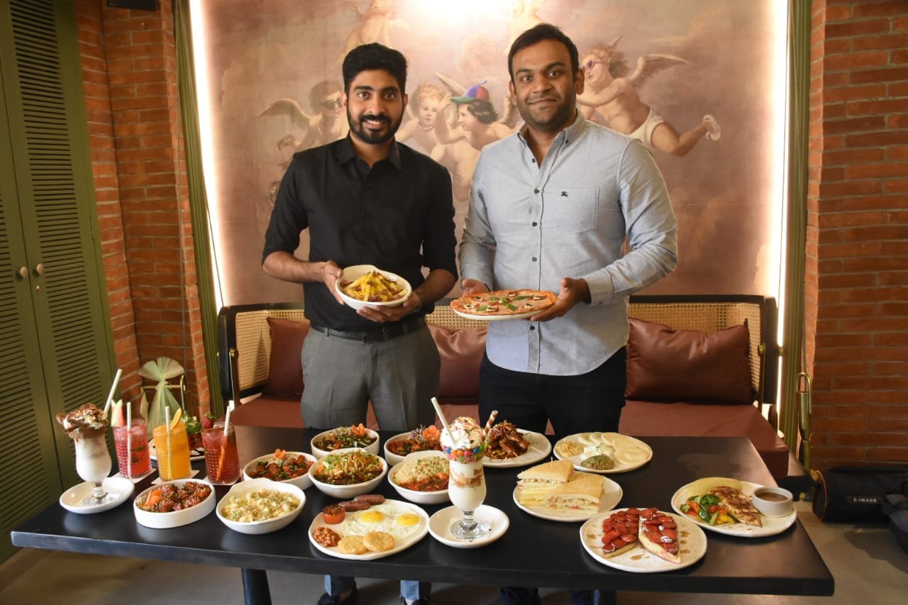TENNER - left Mr. Rohan Reddy - Founder of Tenner, & Mr. Pranay Reddy- Founder of Tenner.jpeg