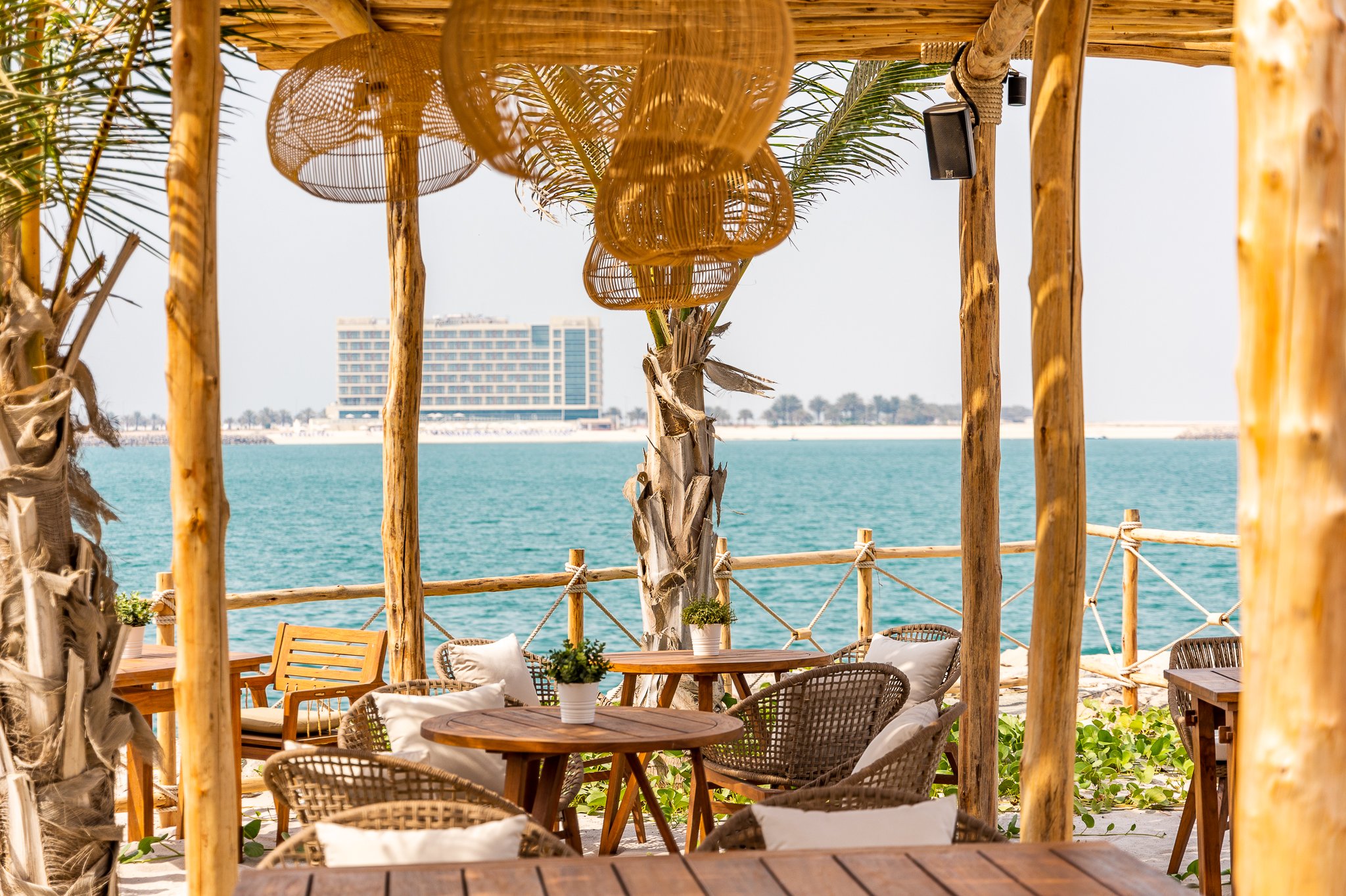 Ula Beach Bar, Mövenpick Resort Al Marjan Island.jpg