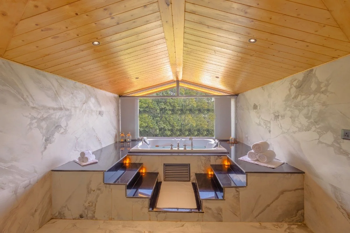 JacuzziSpaSuite.jpg