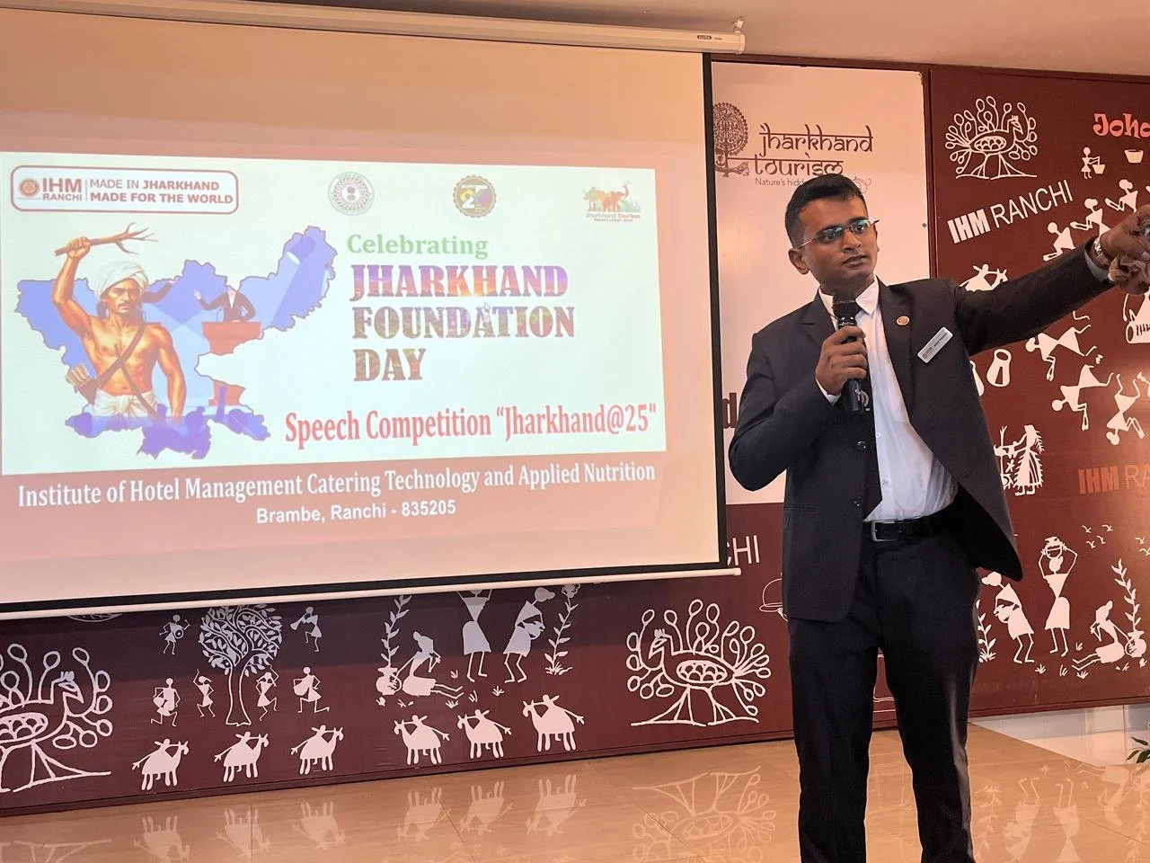 Competition on jharkhand @ 25 (8).jpeg