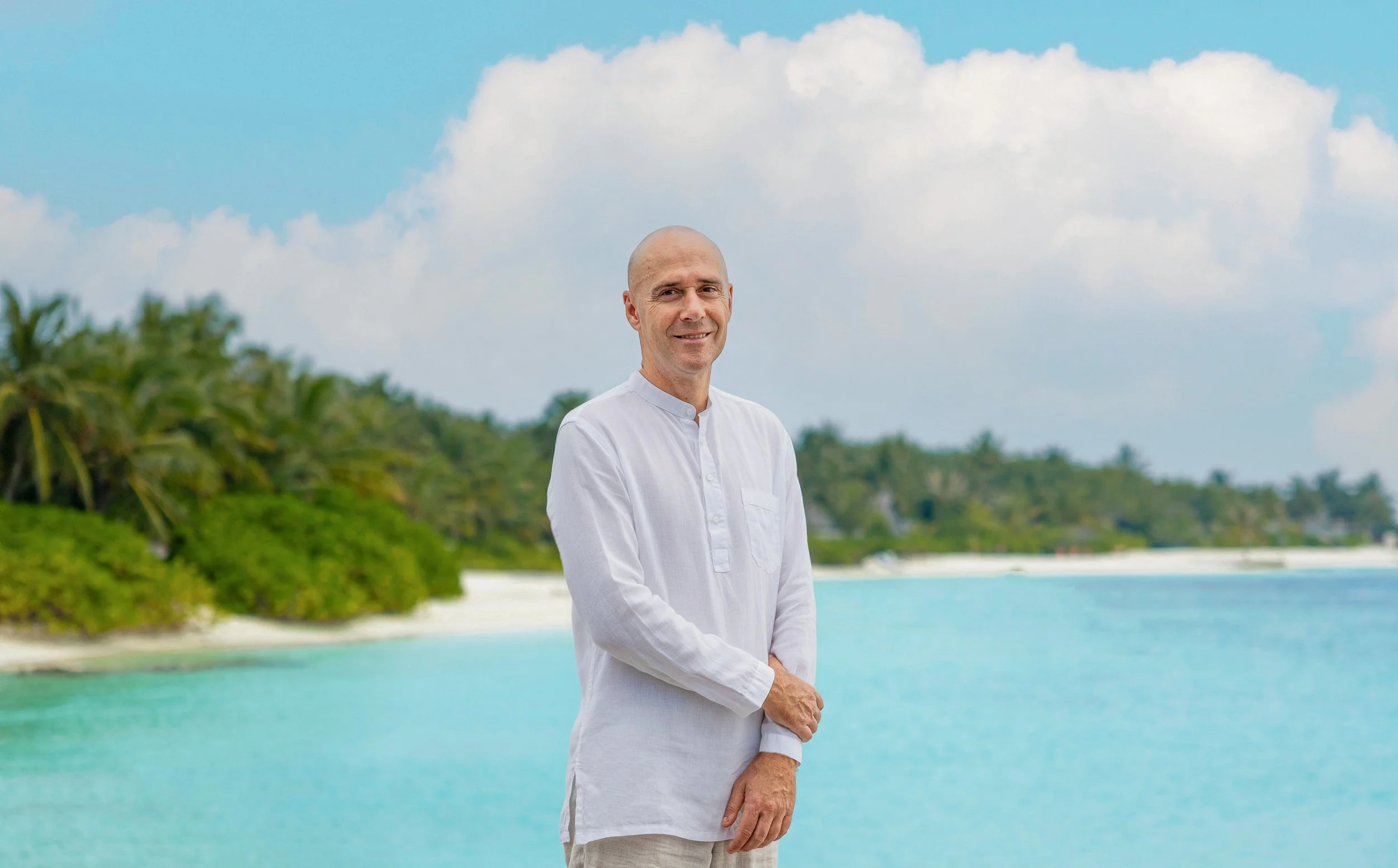 OZEN RESERVE BOLIFUSHI Tomás David Castaño - General Manager.jpg