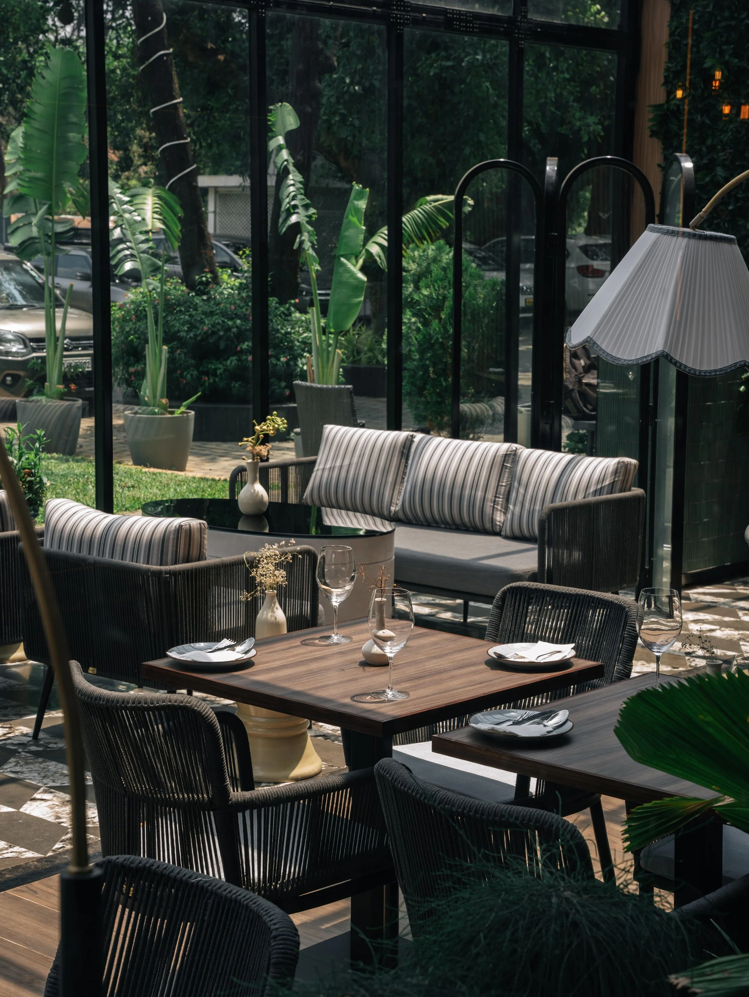 Fiori-seating-min (1).jpg