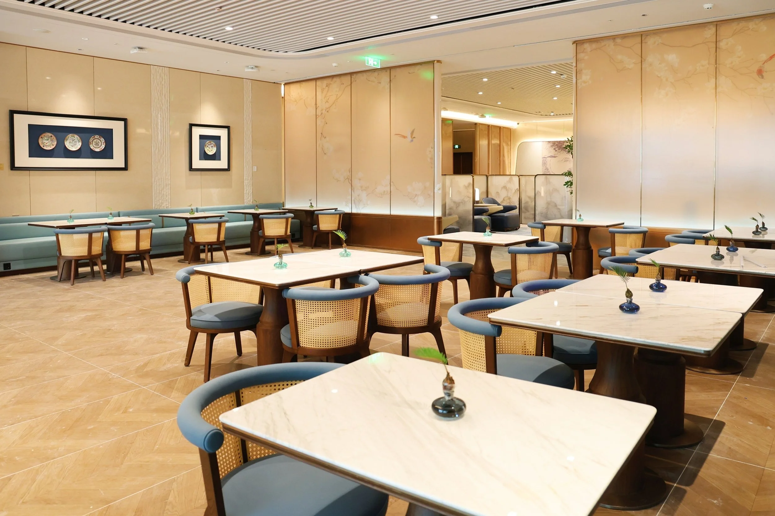 Star Alliance Guangzhou Lounge Dining.jpeg