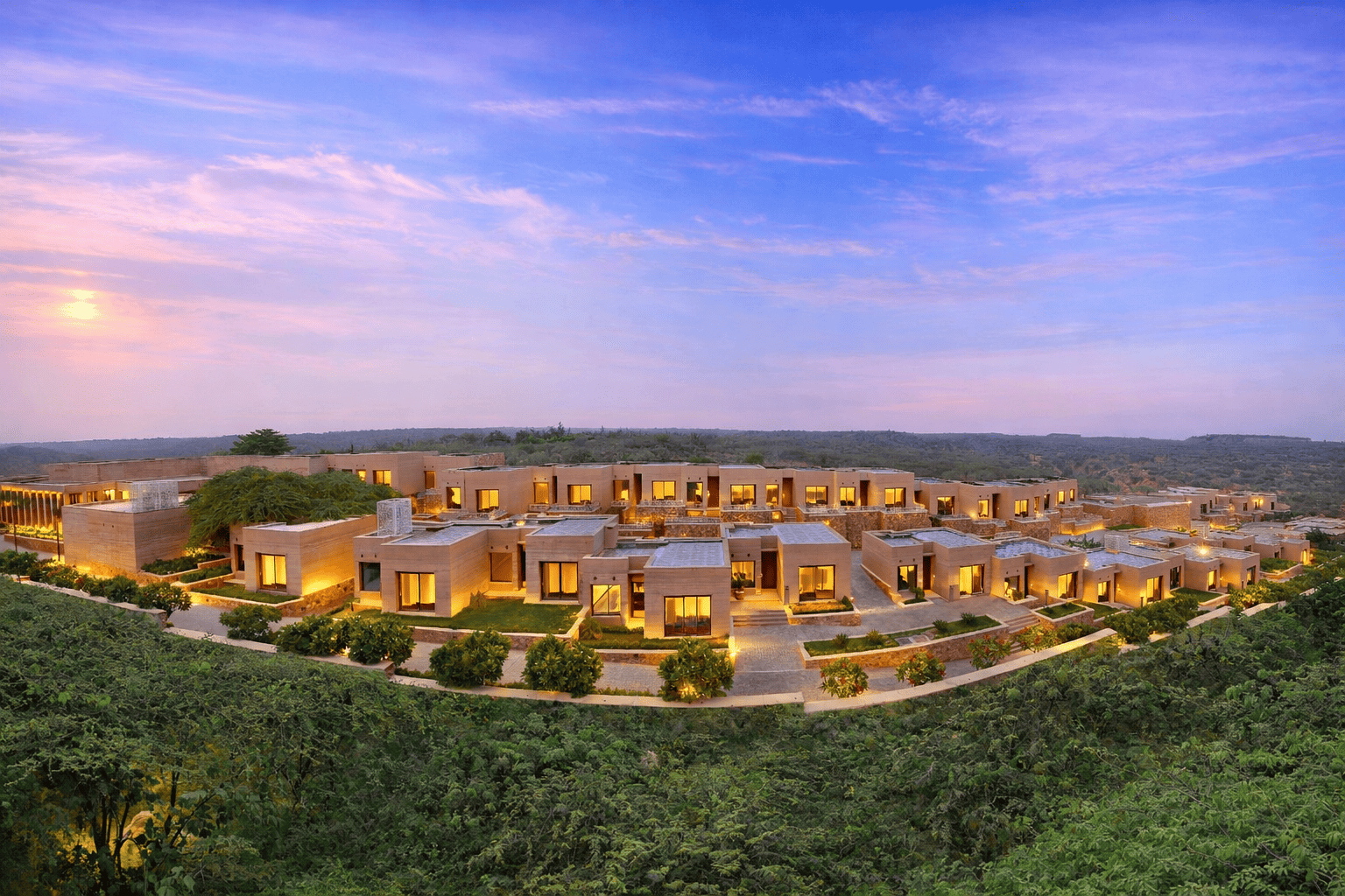 The LaLiT Mangar (1).png