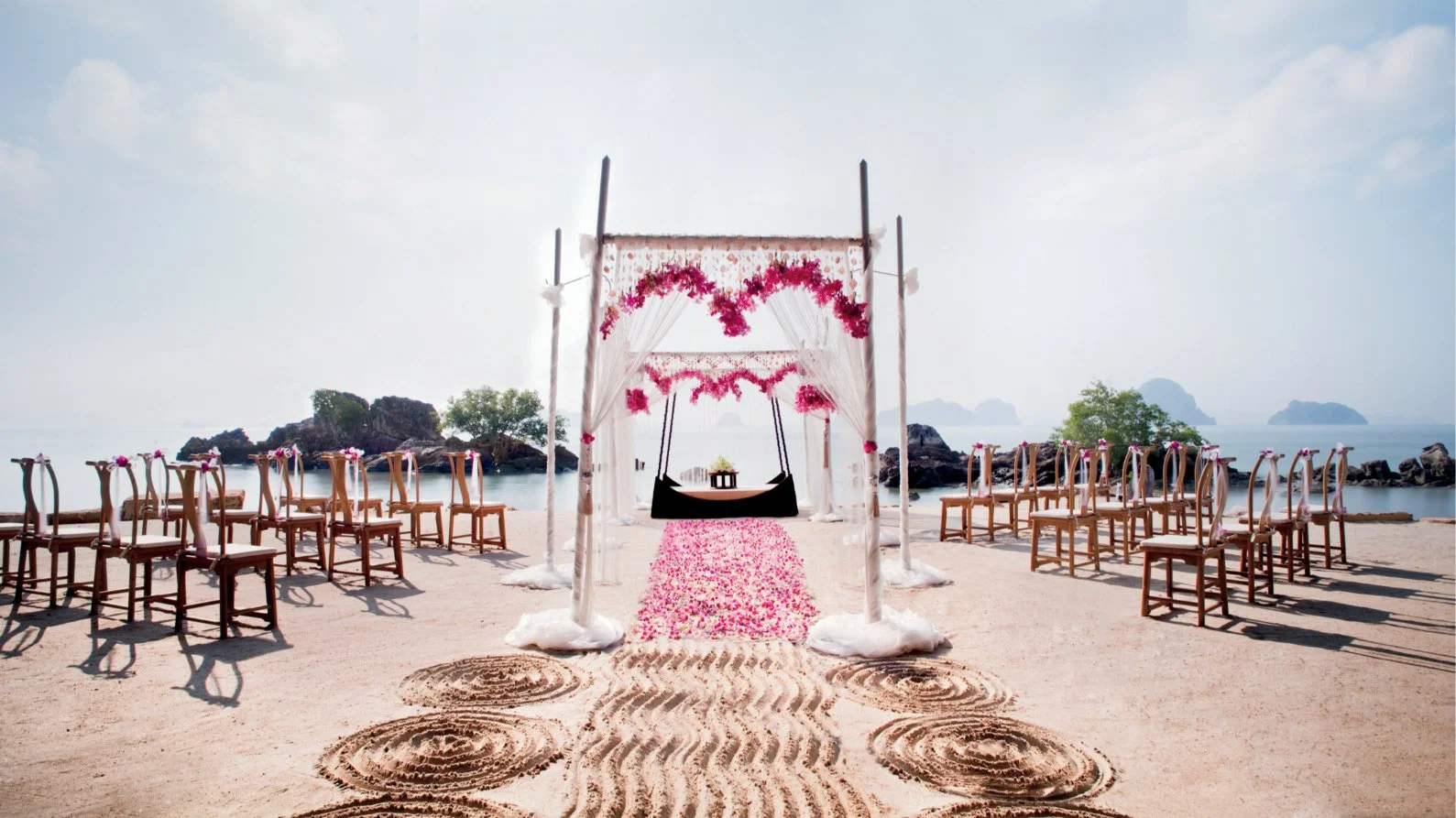 Beachfront Wedding, Phulay Bay.jpg