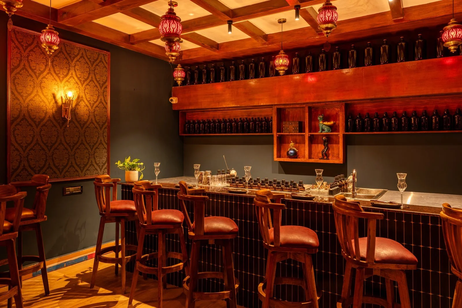 Trapdoor Opens in Versova: A Hidden Speakeasy with Progressive Omakase Cocktails