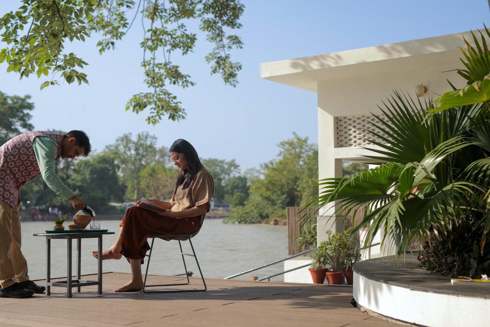 Service at Ghat.jpg