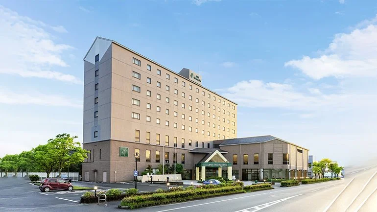 a-warm-welcome-twice-over-ana-holiday-inn-opens-image.jpg