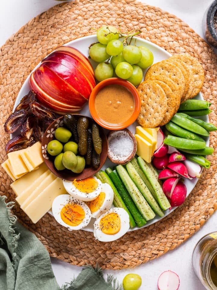 INTRO PIC EVENING SNACKS.jpg