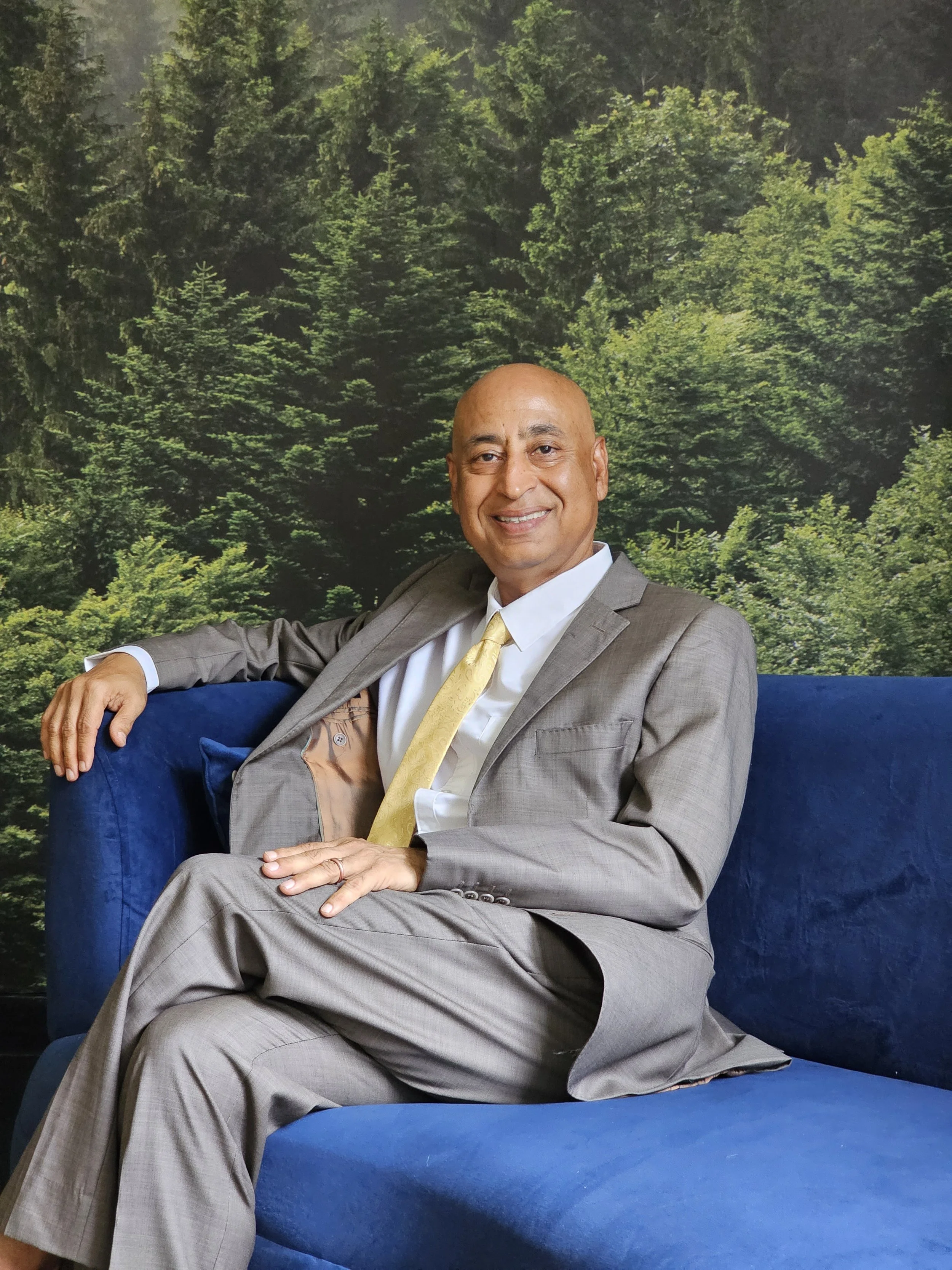 Mr Ashwani Khurana_Profile Pic.jpg