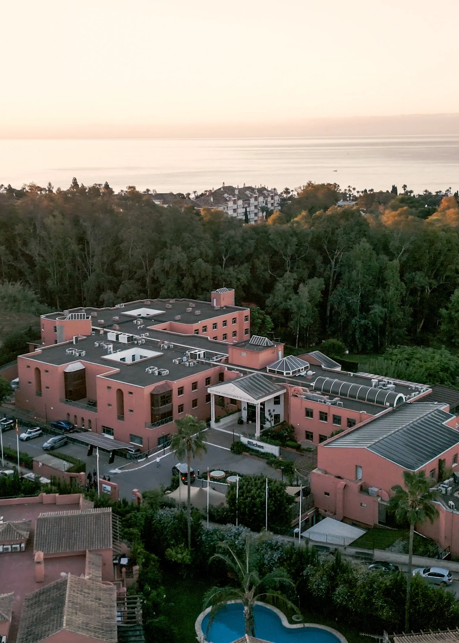 Les Roches Marbella Campus.jpg.jpeg