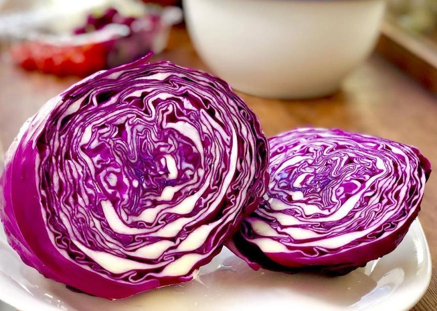 purple cabbage introduction pic 1.jpg