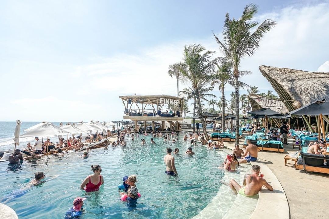Finn's Beach Club