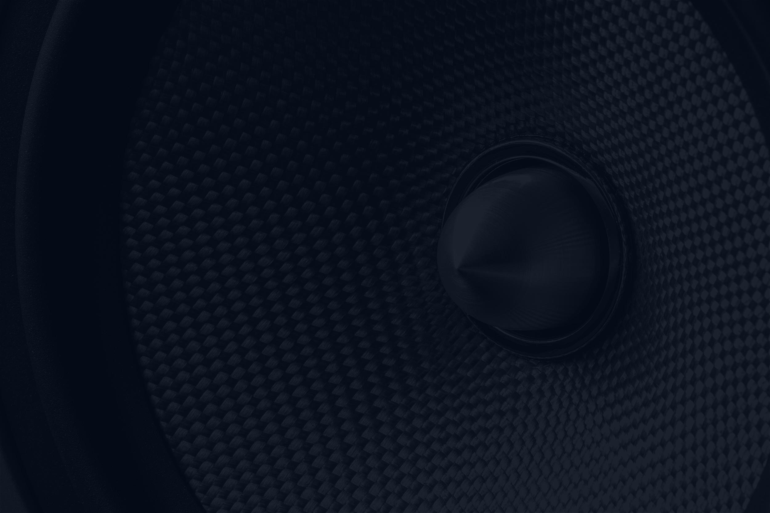 aluminum-audio-close-up-373632drop.jpg