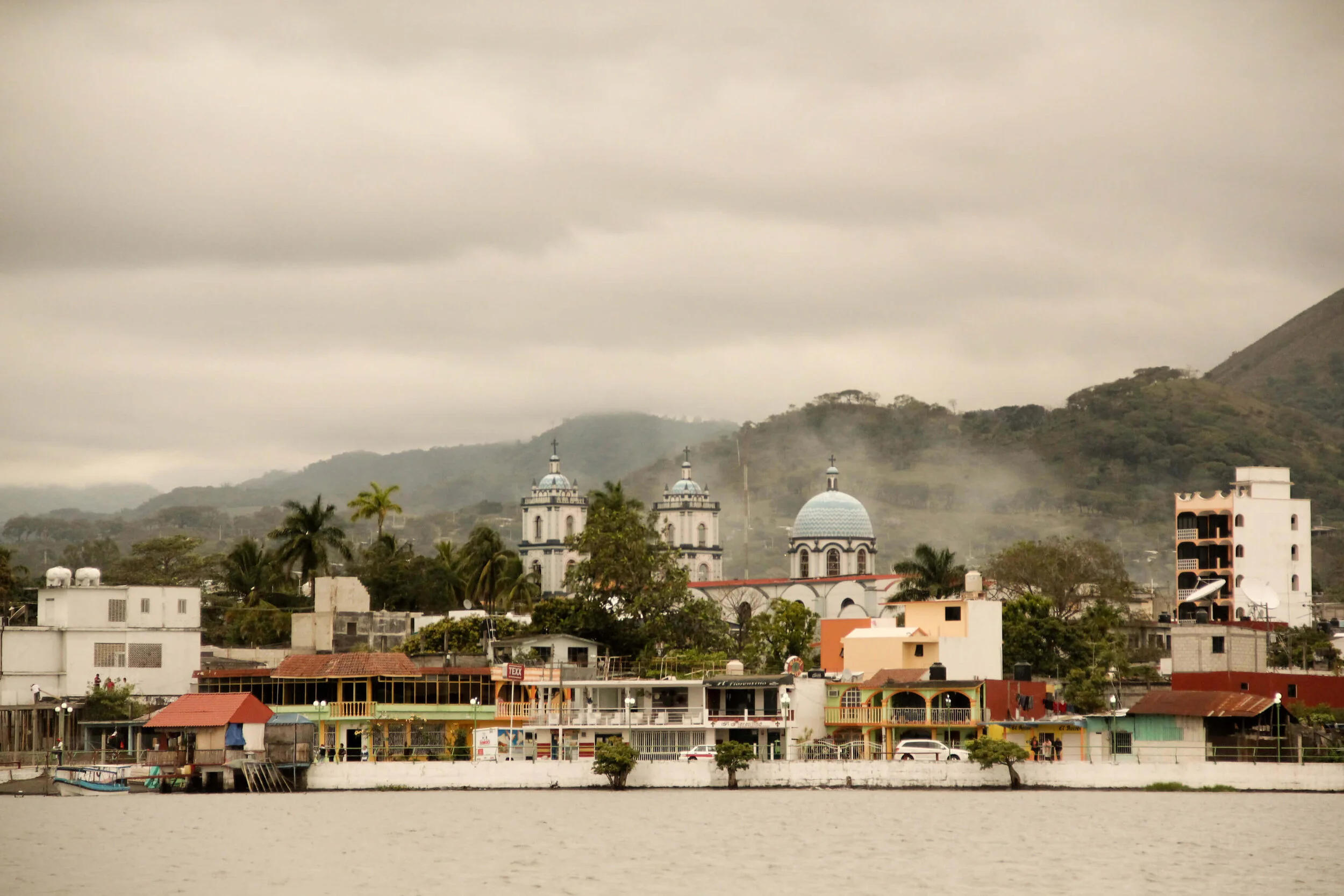 04. Catemaco Pueblo.jpg