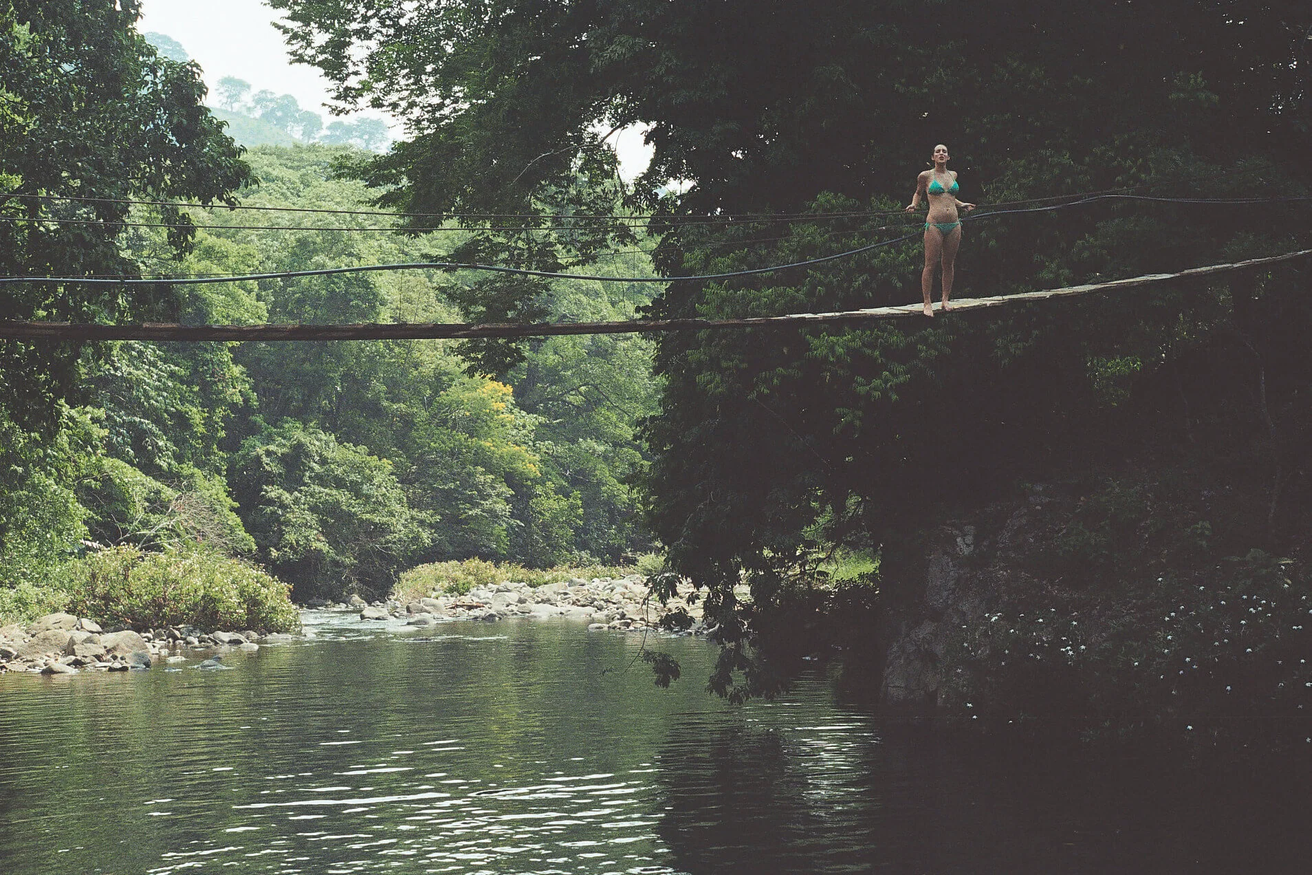 25. Puente Colgante.jpg