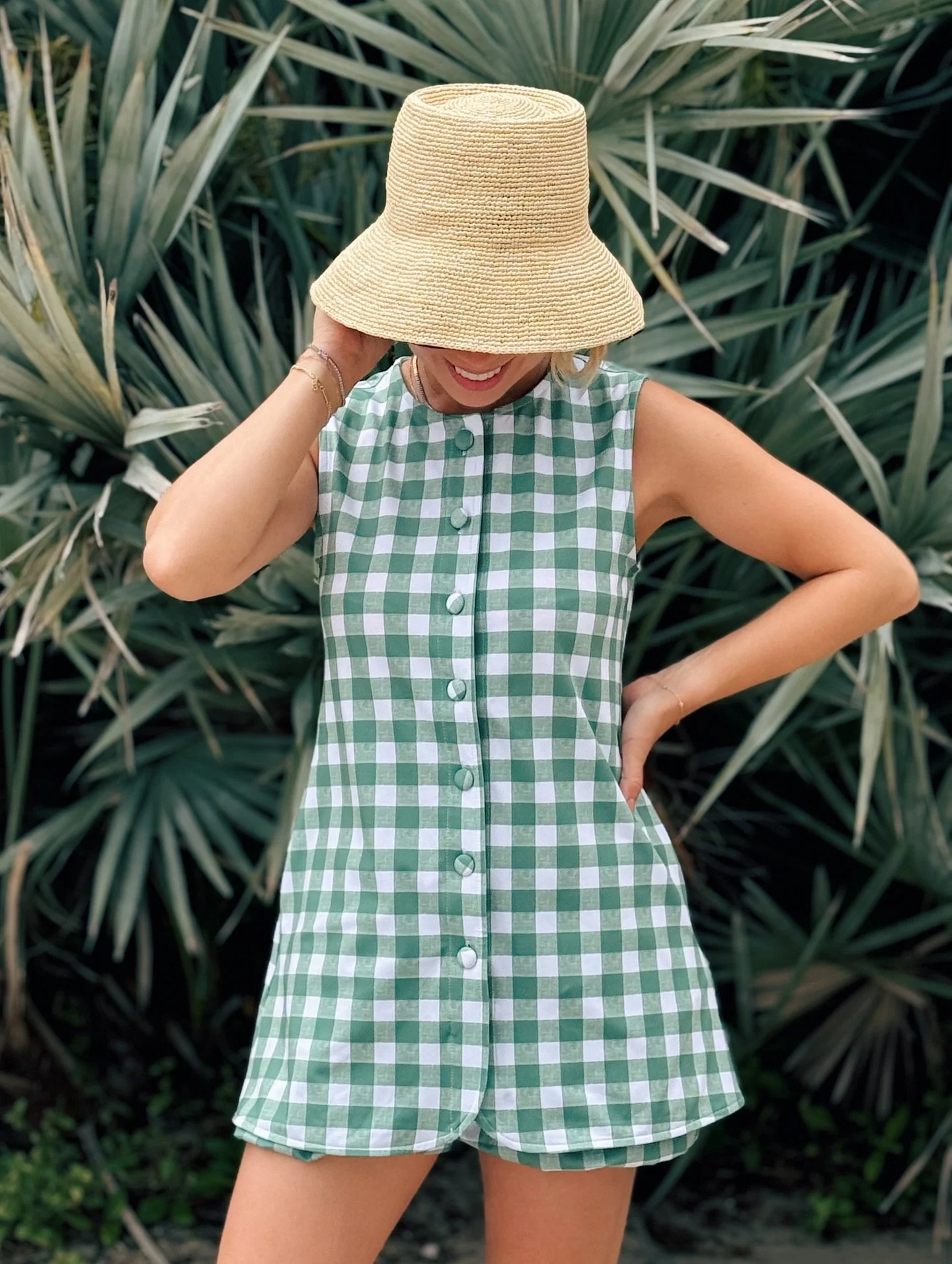 Had a little impromptu photoshoot at the beach with my 4 year old photographer 📷🫶🏻

This set is SO GOOD. The fabric feels like butter and it&rsquo;s so versatile. I wore this as a coverup at the pool and then threw the shorts on with a cute white 