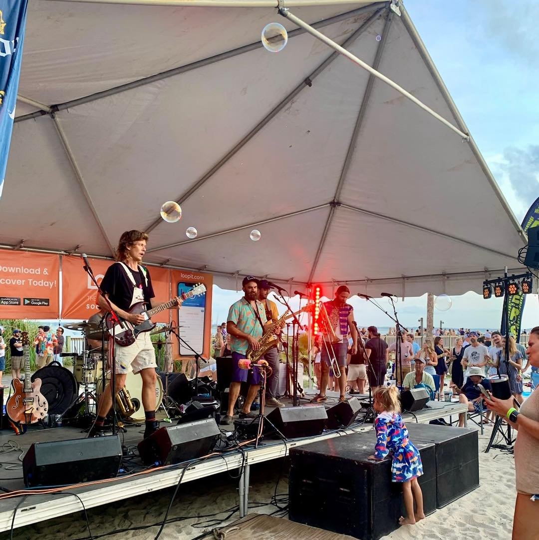 FRI-YAY is HERE and so is Sol Driven Train! 🚂🎶
Get ready to dance, sing, and soak up those beachside vibes because Party at the Point is BACK tonight! 🌅🌴

Gates open at 5PM, grab your crew, bring your chairs and blankets, and let&rsquo;s get this
