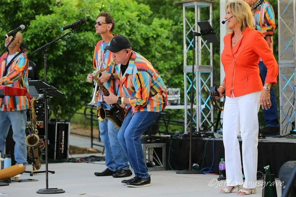 π
 Encore, baby! πΆ
We’re closing out the season with one last party you do not want to miss… πΊπ
π€ East Coast Party Band is bringing the heat for our FINAL show of the summer!
π
 Friday, July 18
β° Gates open: 5PM | Music starts: 6:3