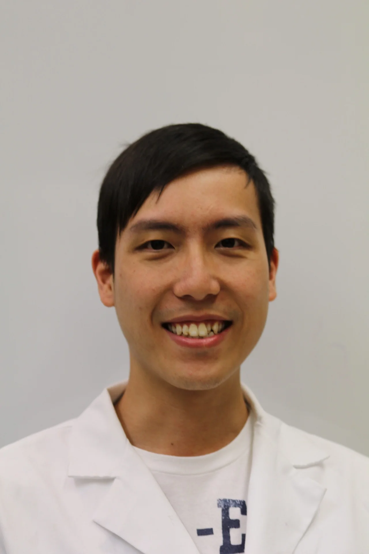 Vincent Mui B.S. Applied Chemistry (City University of Hong Kong) 2013. M.Phil in Chemistry (The Graduate Center, CUNY) 2018. Vincent is an M.Phil graduate at The Graduate Center, CUNY, from the inorganic sub-discipline. He joined Prof. Burton-Pye’s group in April 2018 working on luminescent nanomaterials. Current research: Functionalization of persistent luminescent nanoparticles with lanthanide complexes as a novel imaging agents. Previous research: Catalytic conversion of polysaccharide in food waste to platform molecules. Medicinal applications of organometallic gold compounds.