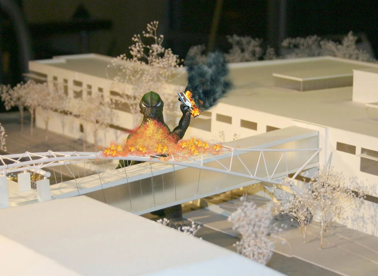 bridge on fire2.jpg