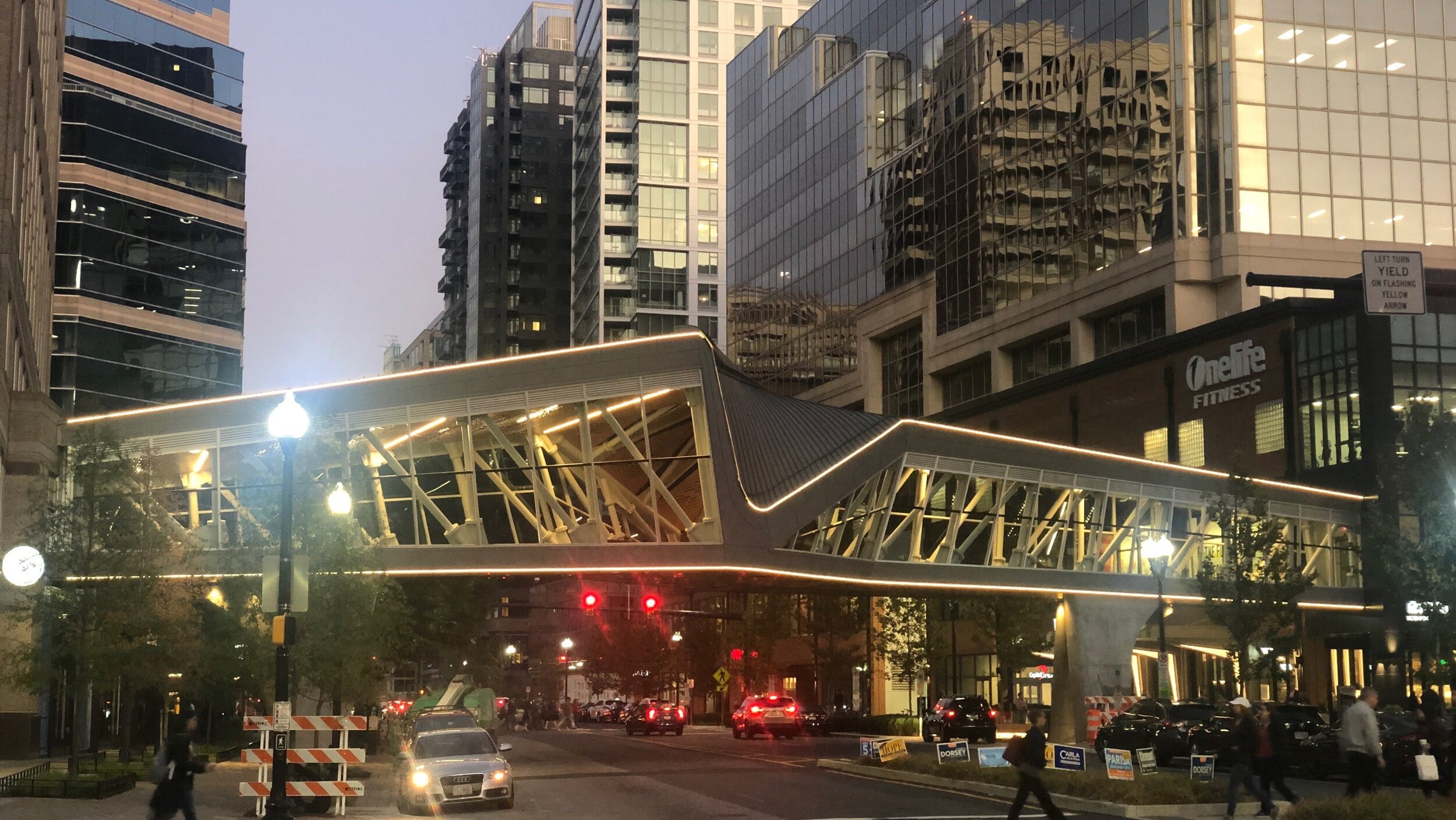 Ballston Quarter Pedestrian Walkway